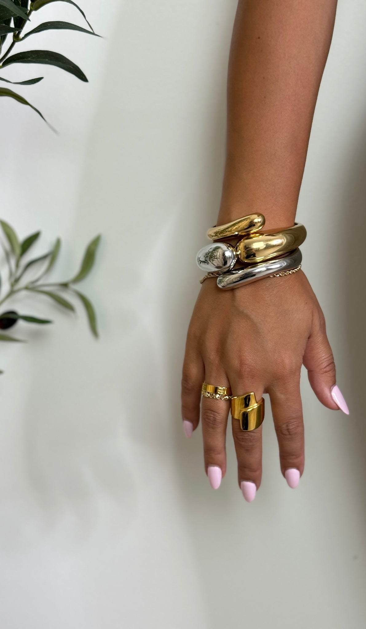 It Girl Bangle